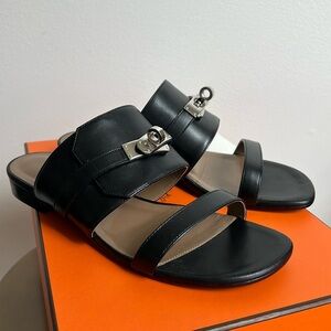 Hermès Leather sandals